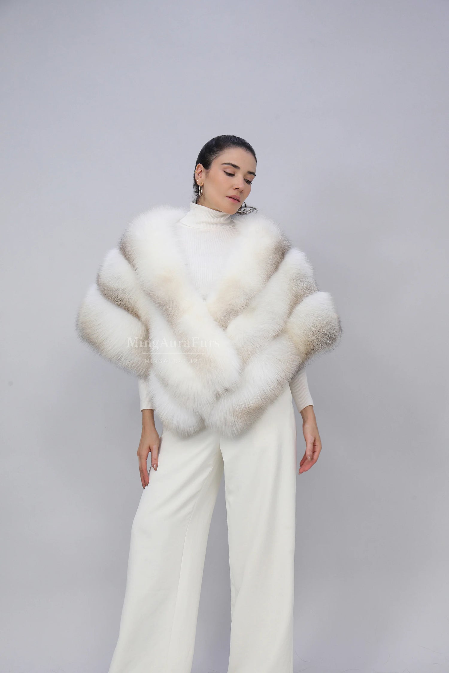 Elegant Winter Cape for Women - Luxury Golden Fox Shawl Wrap - F001