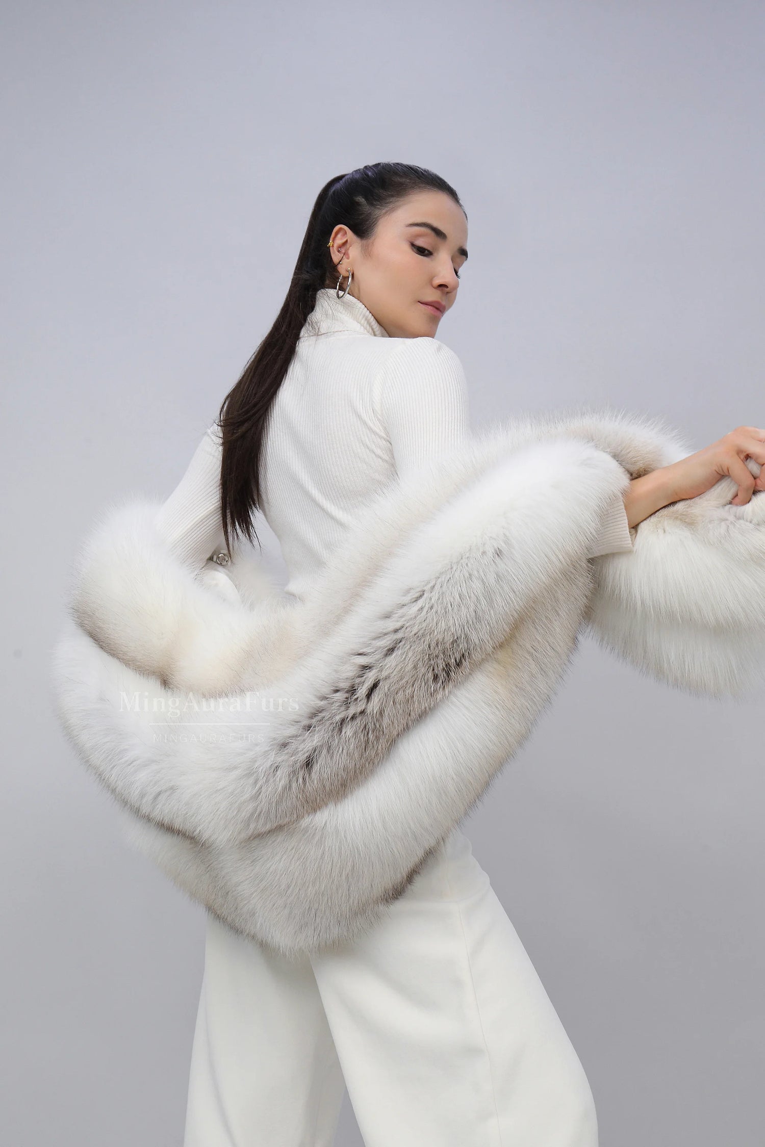 Elegant Winter Cape for Women - Luxury Golden Fox Shawl Wrap - F001