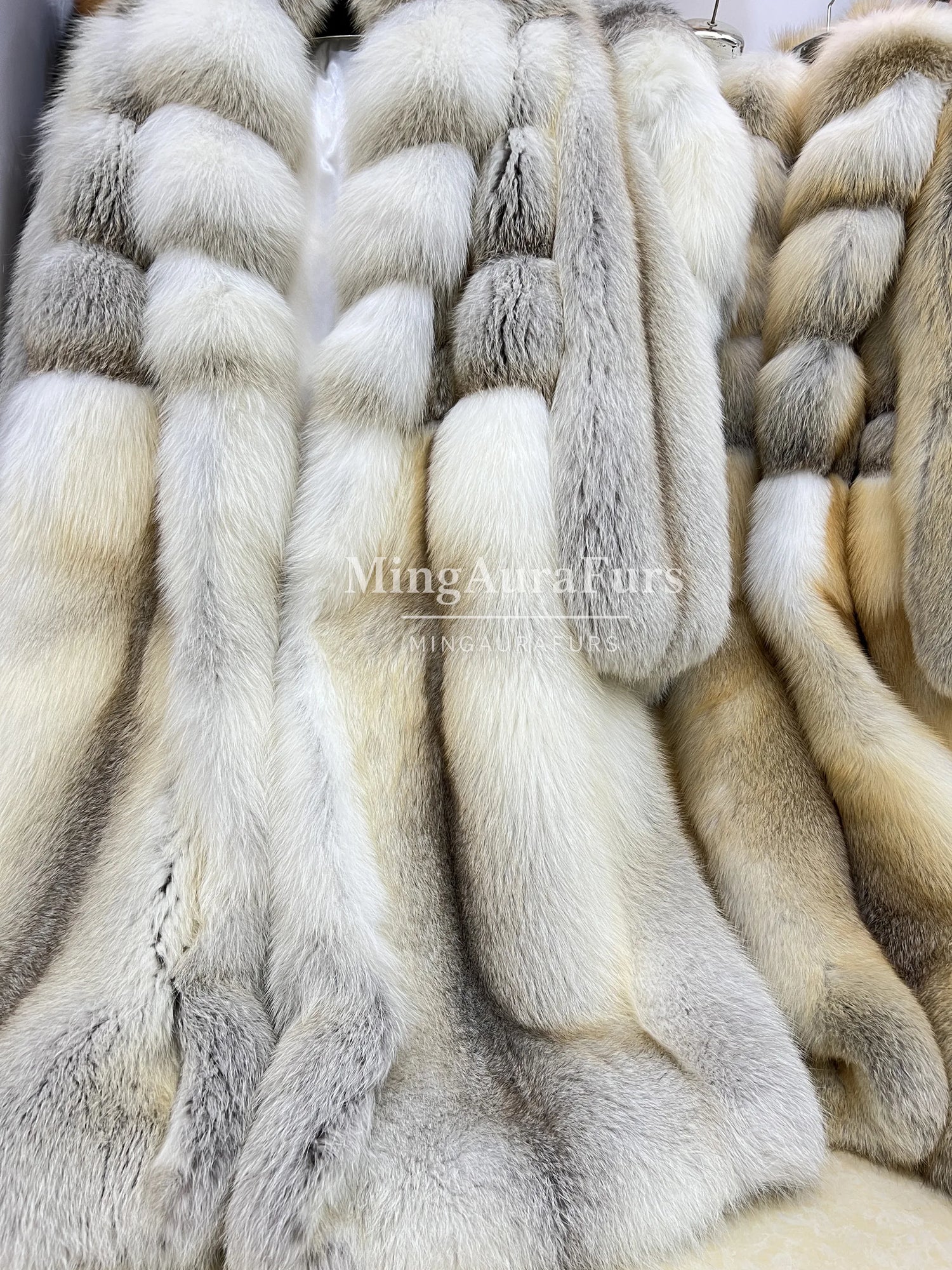 Real Fox Fur Coat - Golden Fox-Fawn Light Fox - B004