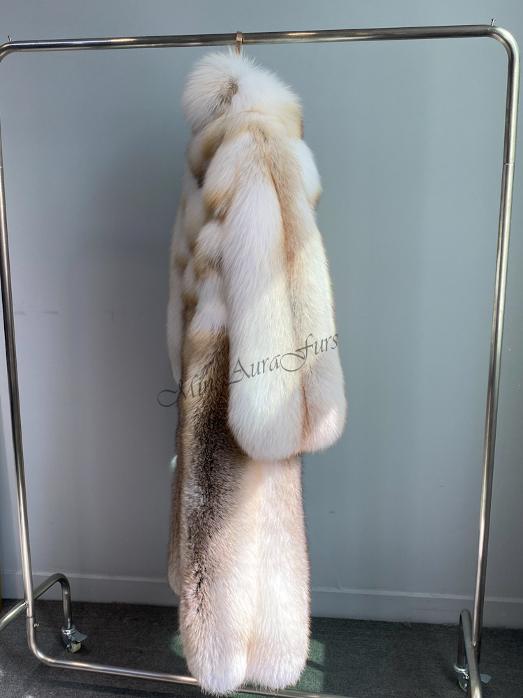 The Golden Fox Fur Coat For Women G001