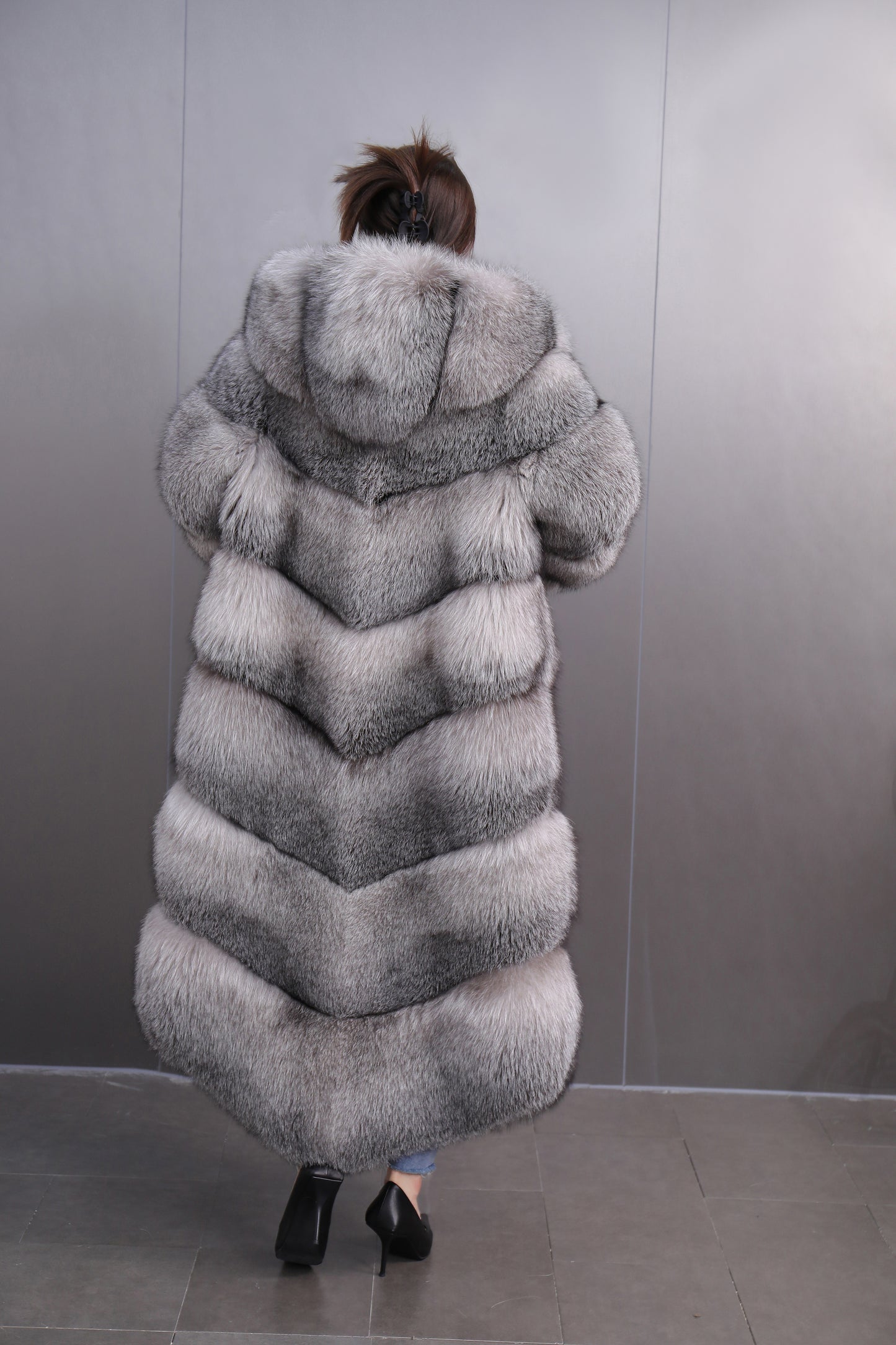 The Sapphire Frost Fox Fur Coat With Hood For  Women And Man's G0048