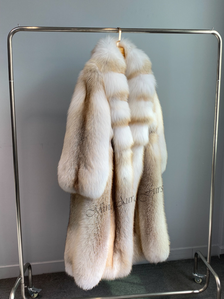 Golden island 2025 fox fur