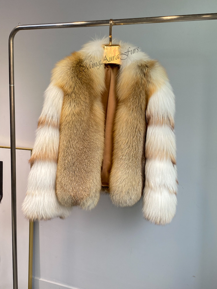 The Golden Island Fox Fur Coat For Women G0011